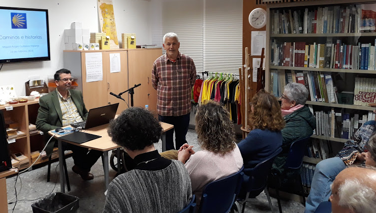 Charla coloquio de Miguel Ángel Gutiérrez Naranjo (Premio Rio Negro del Puente 2017 de relatos cortos Jacobeos)